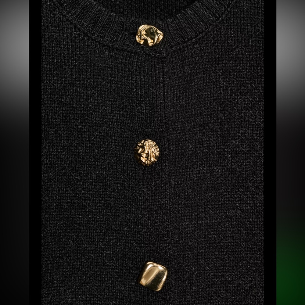 Zara limited edition minimalist cardigan with marked shoulder & gold button - Picture 10 of 12